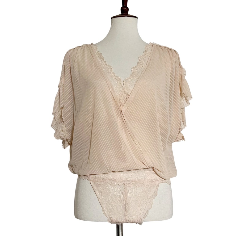 Intimately Free People Blush Pink Lace Wrap Bodysuit Ruffle Sleeve Small‎